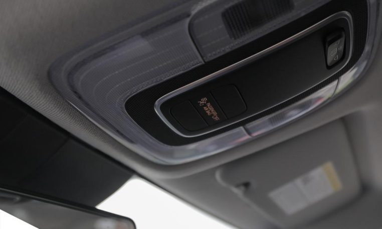 2025 HYUNDAI ELANTRA ESSENTIAL | ONE OWNER | LOCAL MB