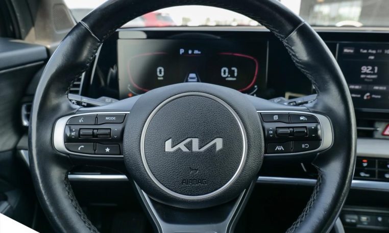 2023 KIA SPORTAGE X-LINE | ONE OWNER