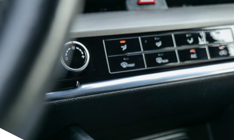2023 KIA SPORTAGE X-LINE | ONE OWNER