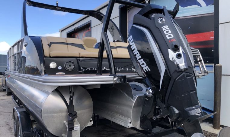 2015 SOUTH BAY 724 SPORT DLX Tritoon Boat 200HP Evinrude/24' Sport Tritoon Boat