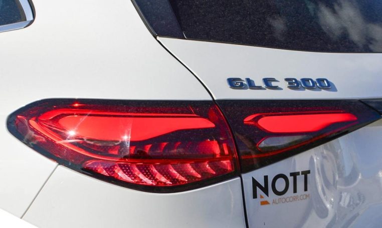 2024 MERCEDES-BENZ GLC300 | No Accidents