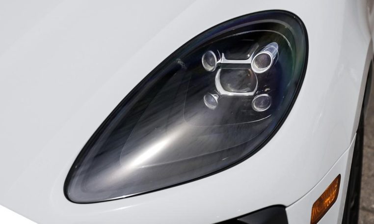 2020 PORSCHE Macan | 2 SETS OF PORSCHE WHEELS | NO ACCIDENTS | ONE OWNER