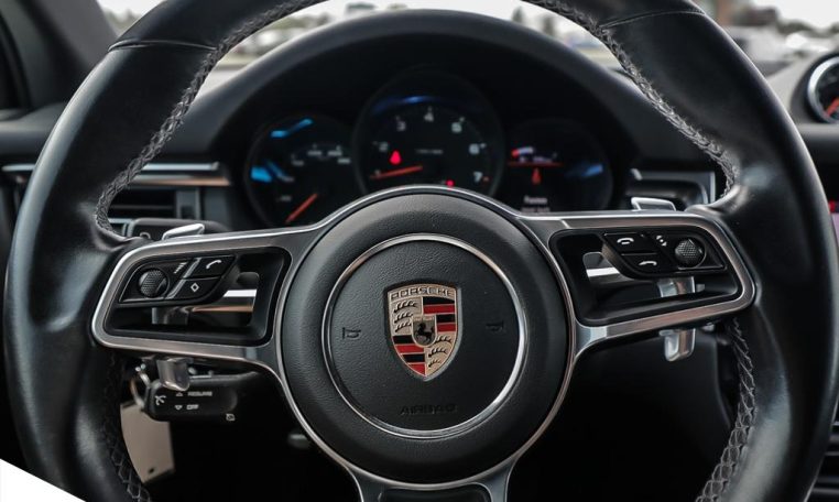 2020 PORSCHE Macan | 2 SETS OF PORSCHE WHEELS | NO ACCIDENTS | ONE OWNER