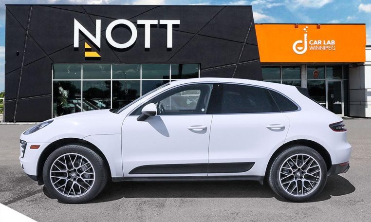 2018 PORSCHE Macan S