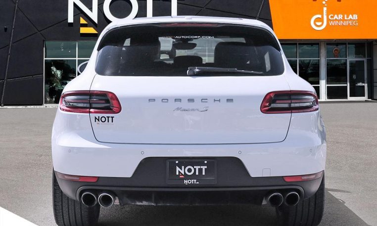 2018 PORSCHE Macan S