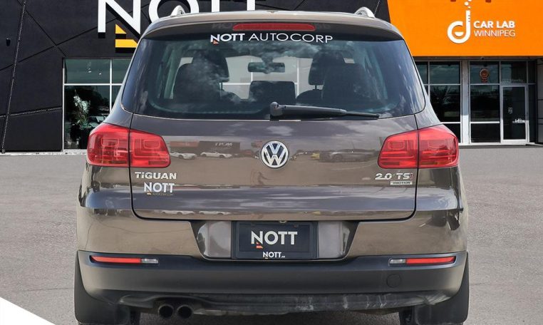 2015 VOLKSWAGEN TIGUAN Comfortline | Local MB Vehicle | 2 Keys!