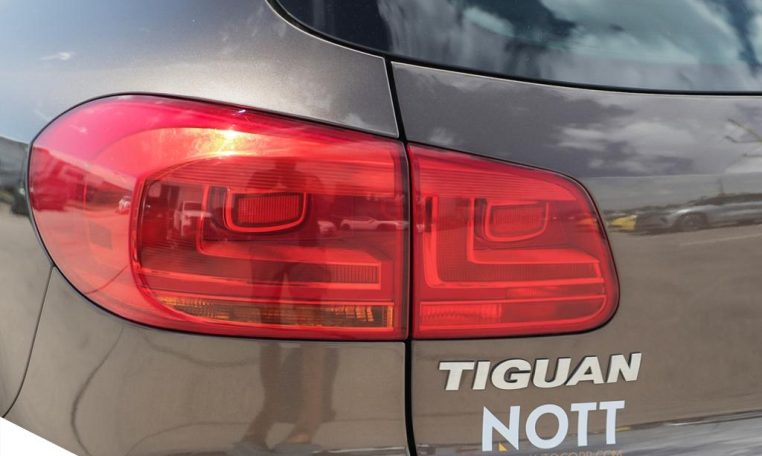 2015 VOLKSWAGEN TIGUAN Comfortline | Local MB Vehicle | 2 Keys!