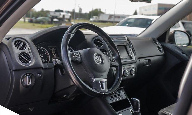 2015 VOLKSWAGEN TIGUAN Comfortline | Local MB Vehicle | 2 Keys!
