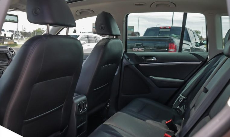 2015 VOLKSWAGEN TIGUAN Comfortline | Local MB Vehicle | 2 Keys!
