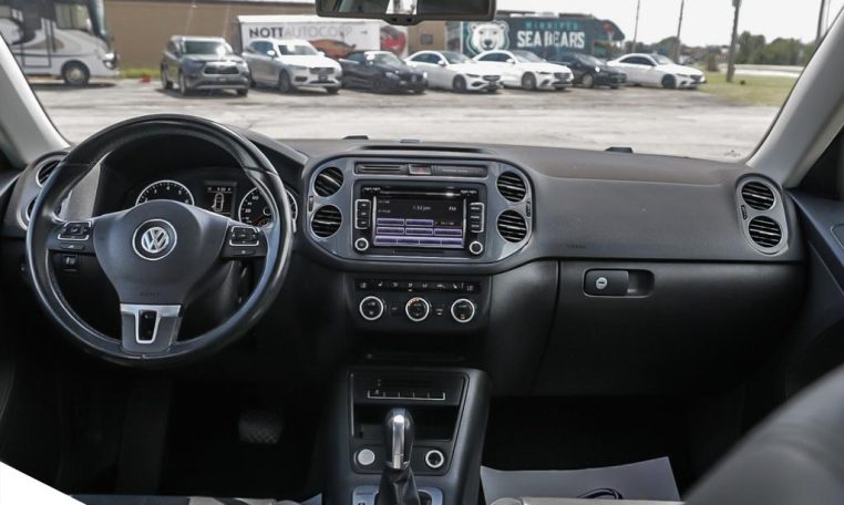 2015 VOLKSWAGEN TIGUAN Comfortline | Local MB Vehicle | 2 Keys!