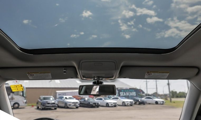 2015 VOLKSWAGEN TIGUAN Comfortline | Local MB Vehicle | 2 Keys!