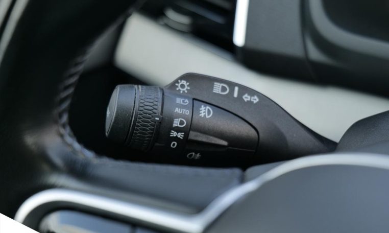 2020 VOLVO XC90 MOMENTUM