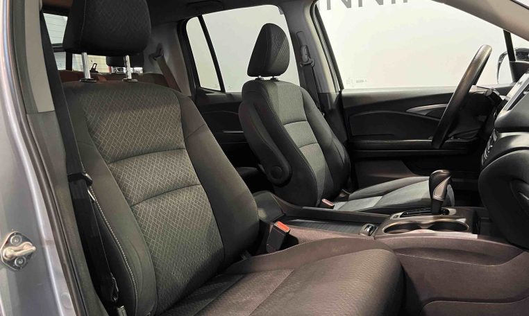 2017 HONDA RIDGELINE SPORT 4WD | As-Is with Manitoba Safety