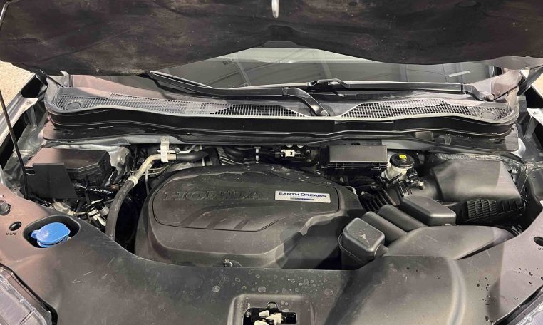 2017 HONDA RIDGELINE SPORT 4WD | As-Is with Manitoba Safety