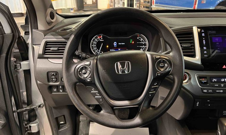 2017 HONDA RIDGELINE SPORT 4WD | As-Is with Manitoba Safety
