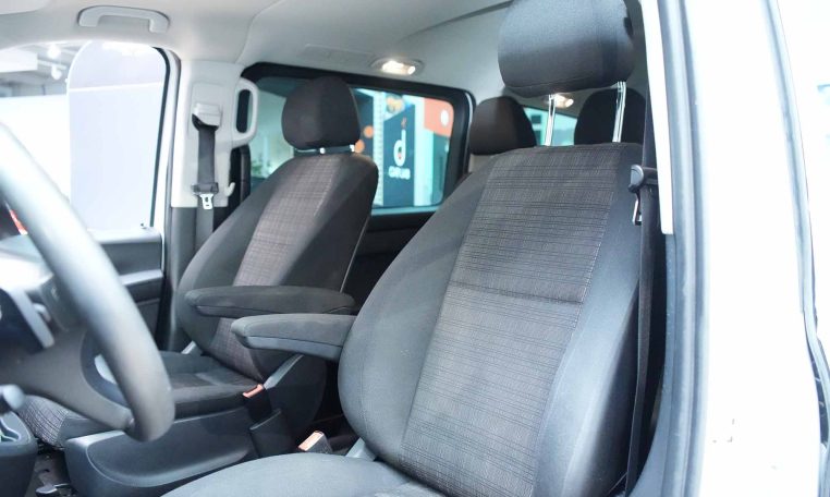 2016 MERCEDES-BENZ METRIS  WB 126 | Low KM's | 8 Passenger Seating