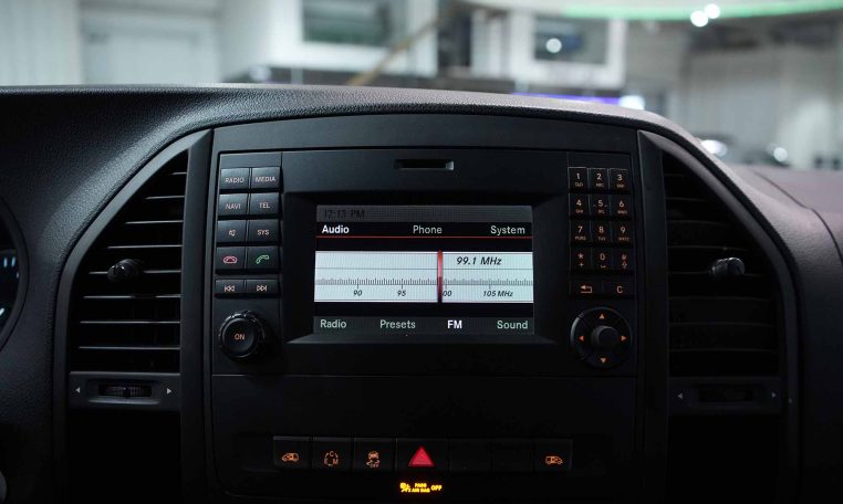 2016 MERCEDES-BENZ METRIS  WB 126 | Low KM's | 8 Passenger Seating
