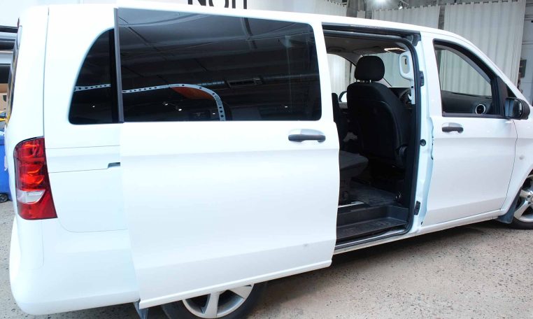 2016 MERCEDES-BENZ METRIS  WB 126 | Low KM's | 8 Passenger Seating